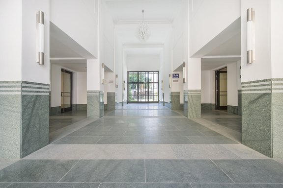 Representative Entreé