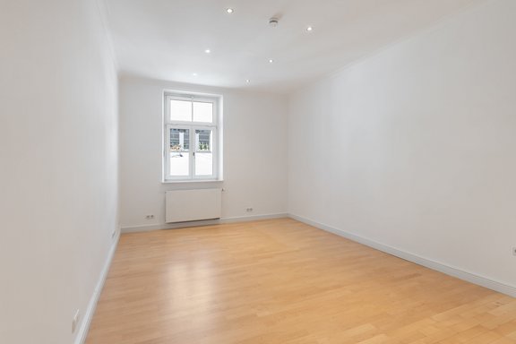 Individually usable room