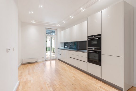 Modern fitted kitchen with brand appliances