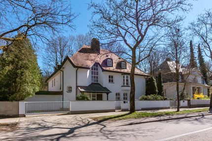 Absolutely quiet green location