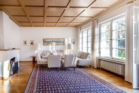 Living area with fireplace