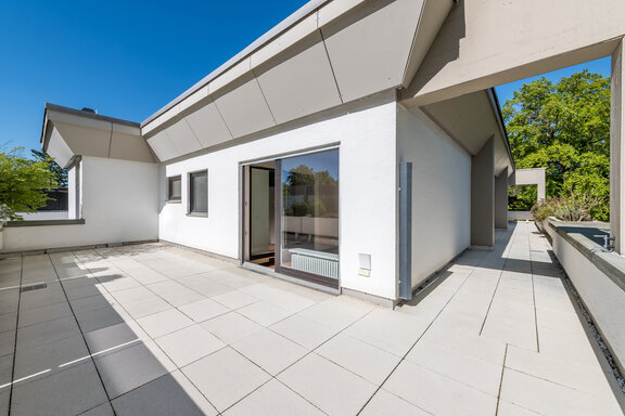 Dreiseitige Dachterrasse