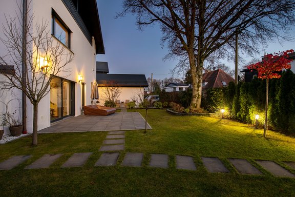 Gartenidylle mit Terrasse