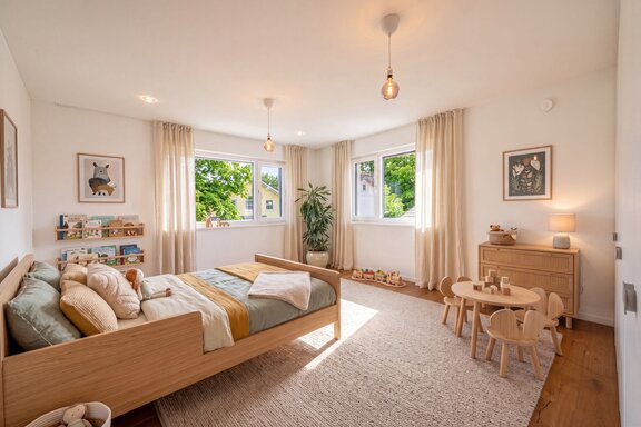 Lichterfülltes Kinderzimmer (virtuell möbliert)