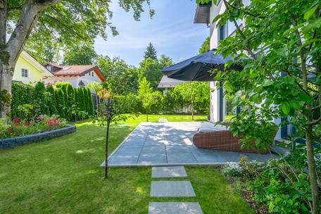 Großzügiges, sonniges Einfamilienhaus mit idealem Grundriss und hübschem Garten