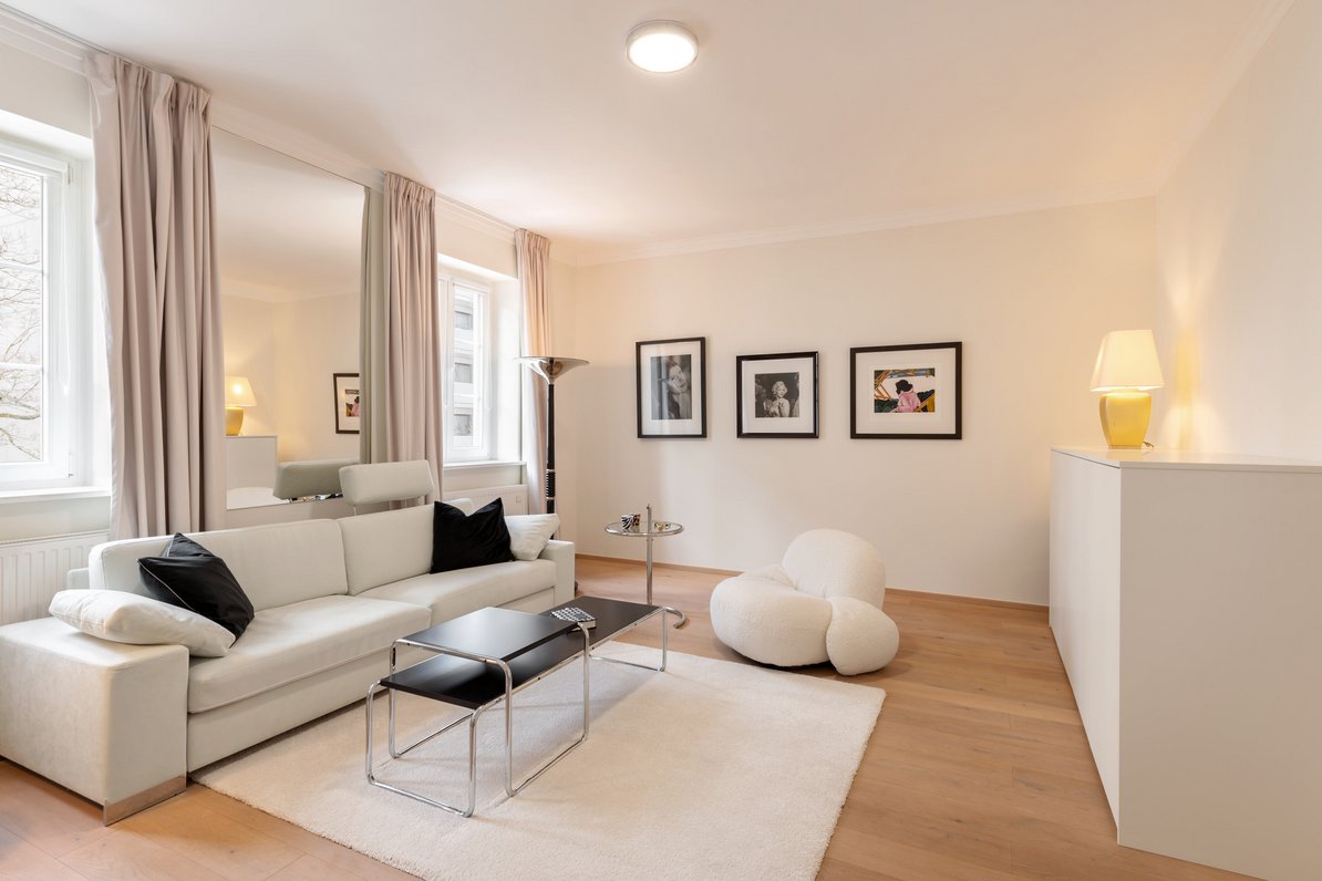 2-Zimmer-Altbau-Wohnung