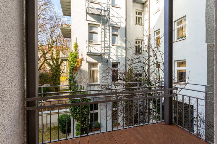 Westbalkon zum Innenhof