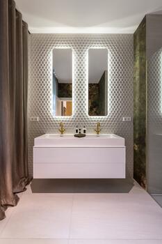 ETW 3681 – Bathroom 1