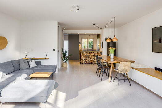 Spacious first floor