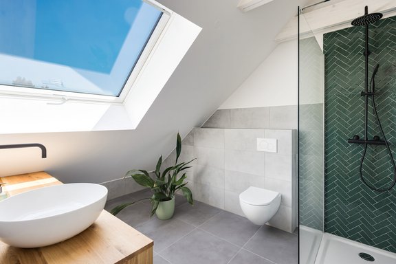 Modernized shower room in the DG