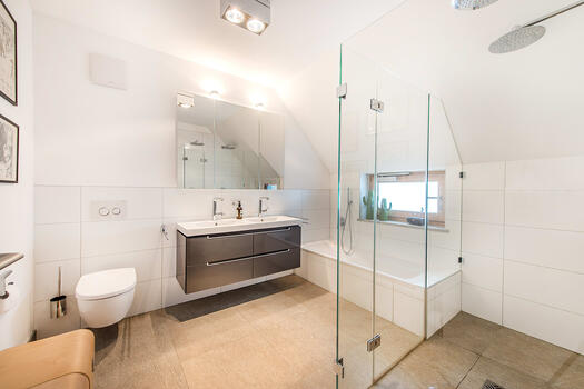 Master bath en suite