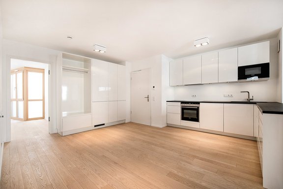 Offen gestaltete Einbauküche