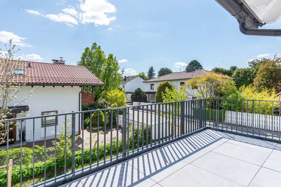 Charmanter Eckbalkon