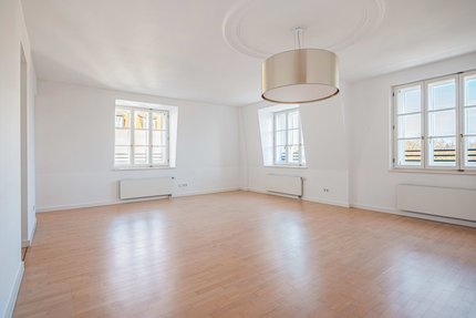 Gut geschnittener Wohnbereich