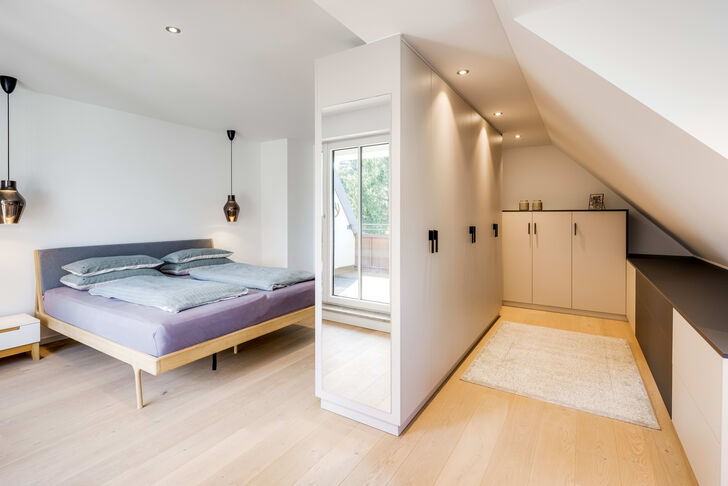 Schlafzimmer mit Ankleide