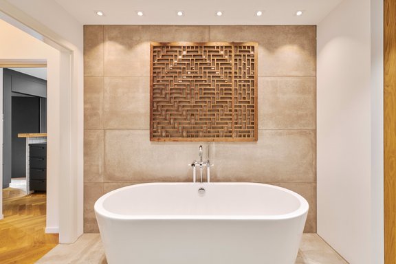 Wanne in skulpturalem Look