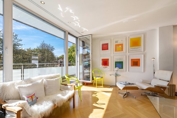 Sonniger Arbeitsbereich