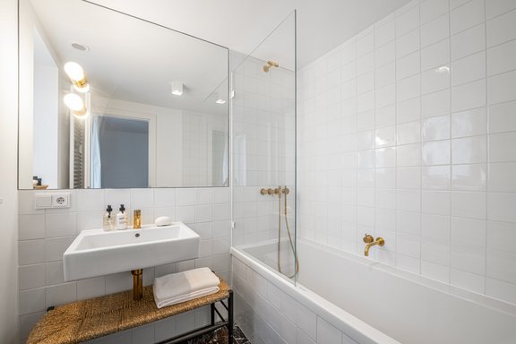 Edel-reduziertes Tageslichtbad