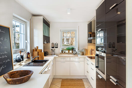 Bright and friendly kitchen