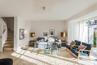 Stylisches Stadthaus mit attraktiver, tagheller Office/Gästefläche im Souterrain