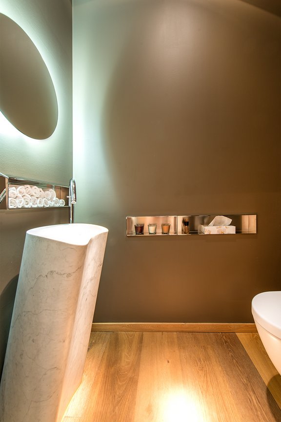 Gäste-WC mit Monolith