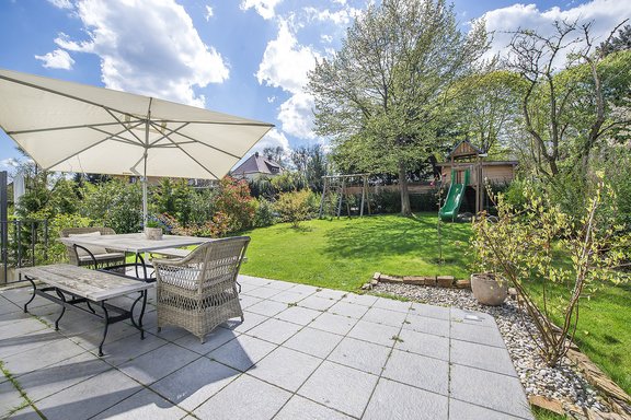 Weitläufiger Garten