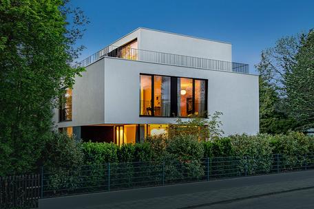 Stylishes, absolut neuwertiges Architektenhaus in Villenlage