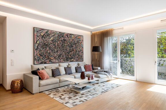A bright and airy home thanks to large windows