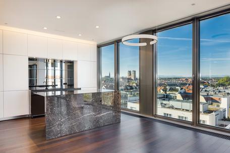 The Seven Tower: Luxurious 2-room apartment with sensational panorama