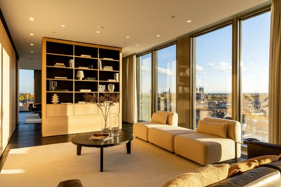 Lounge with a view of the Alps