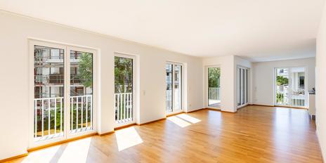 "Therese": Exklusive 5-Zimmer-Wohnung mit 2-Zimmer-Apartment, zwei Südbalkonen und drei Stellplätzen