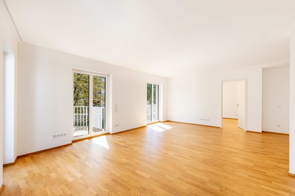 Apartment with access to the south-east balcony