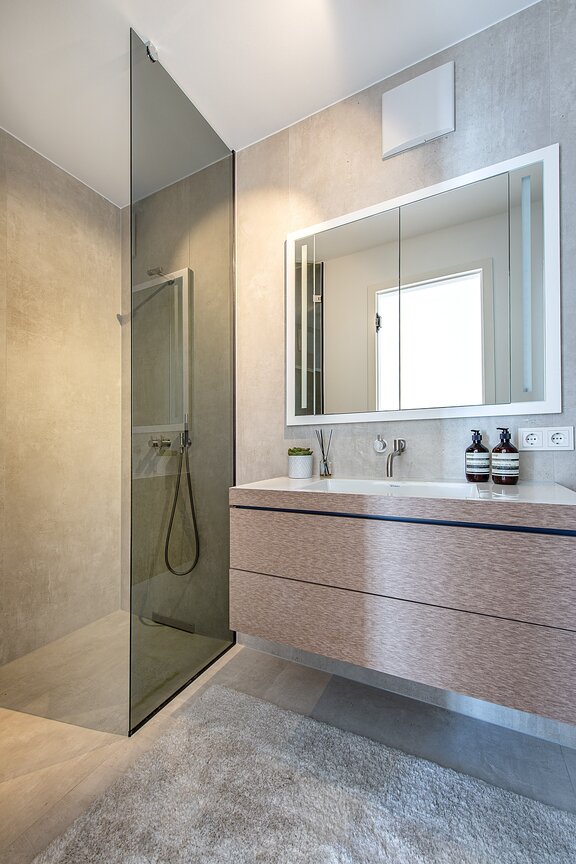 Modern shower room