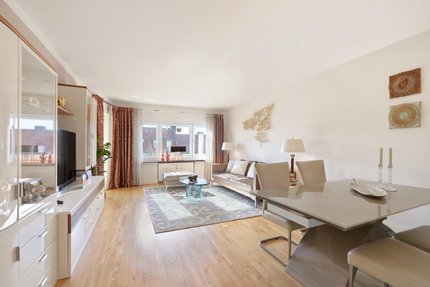 Sonniges Wohn-/Esszimmer