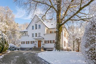 Prinz-Ludwigs-Höhe: Beeindruckende Altbau-Villa mit 6 Schlafzimmern in Bestlage