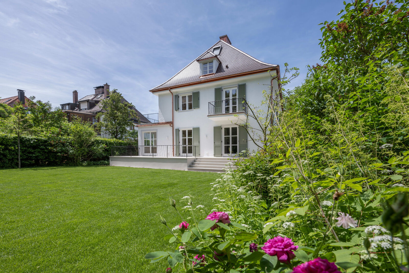 Prachtvoller Sonnengarten