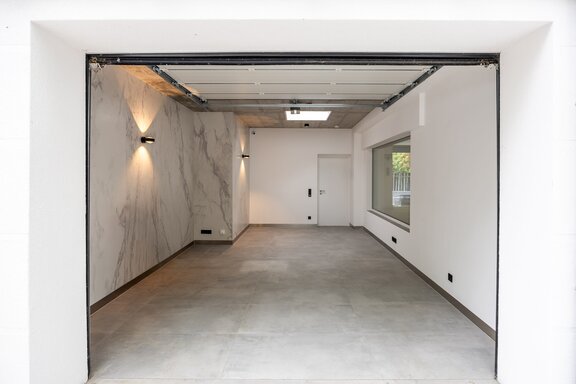 Garage mit Panoramafenster