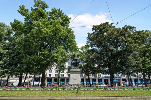 Toplage am Promenadeplatz