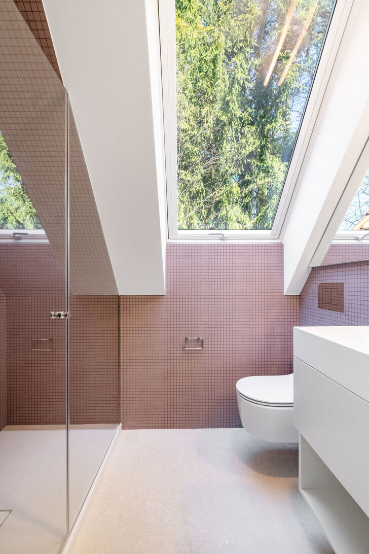 Duschbad mit Mosaikfliesen
