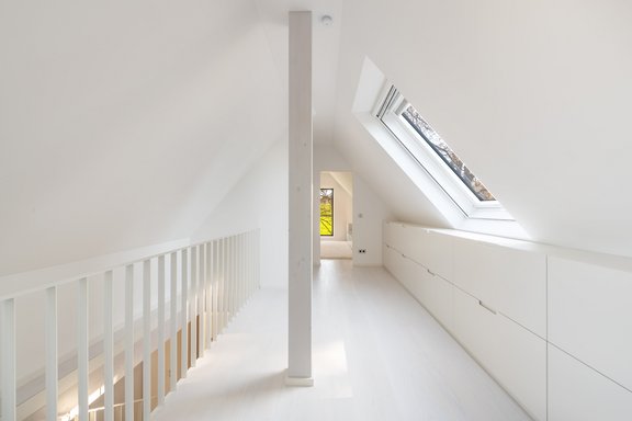 Galerie mit Einbauten