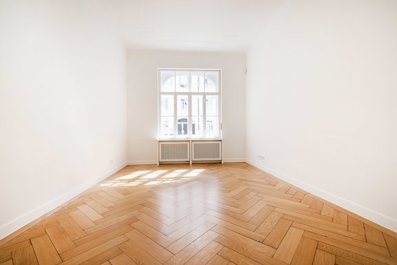 Lichterfülltes Wohnzimmer