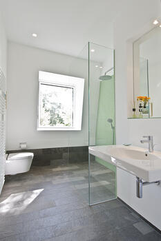 Shower room with daylight