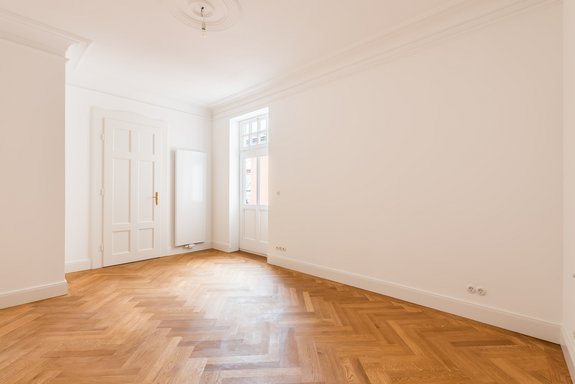 Bedroom with en-suite bathroom