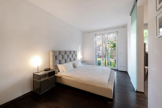 Helles Masterschlafzimmer