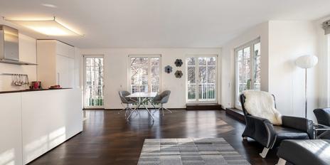 Toplage nähe Hochleite: Exklusive 3-Zimmer-Wohnung in eleganter Stadtvilla