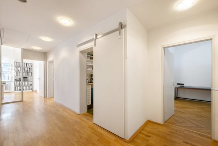 Ideally structured floor plan