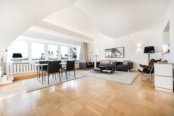 Bright living and dining area