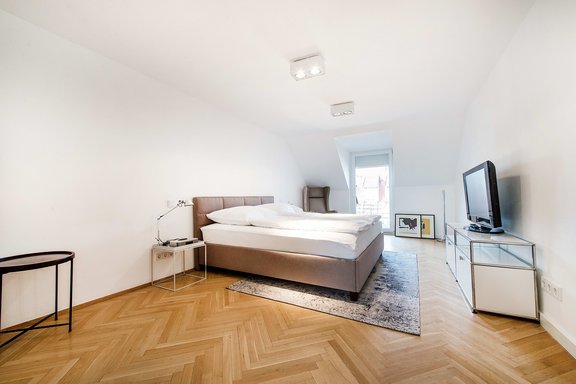 Bedroom with balcony access