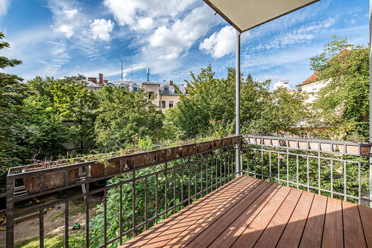 Balkon zum Innenhof