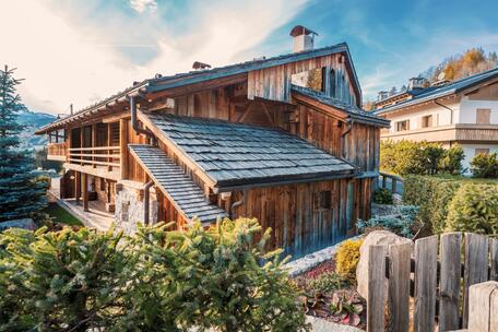 Traditionelles Chalet, meisterhaft veredelt mit spektakulären Blicken in die Dolomiten